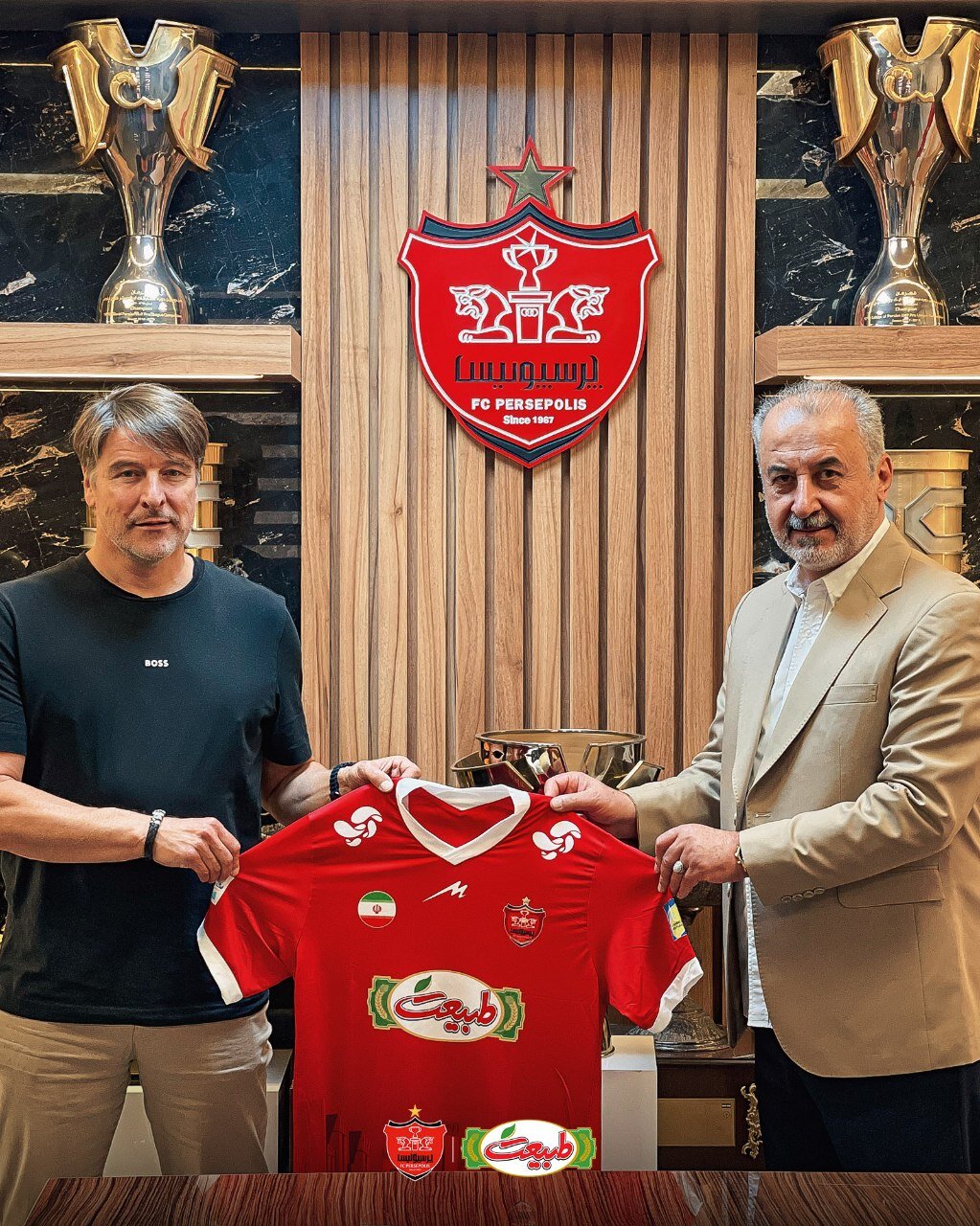 عکس| میشائیل اونینگ رسماً به پرسپولیس پیوست