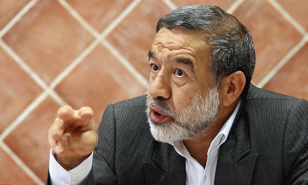 کامران غضنفری: آماده ساخت سلاح هسته‌ای شویم/ باید غنی‌سازی خود را به بالای ۹۰ درصد برسانیم/ باقی ماندن در NPT برای ما فقط ضرر دارد