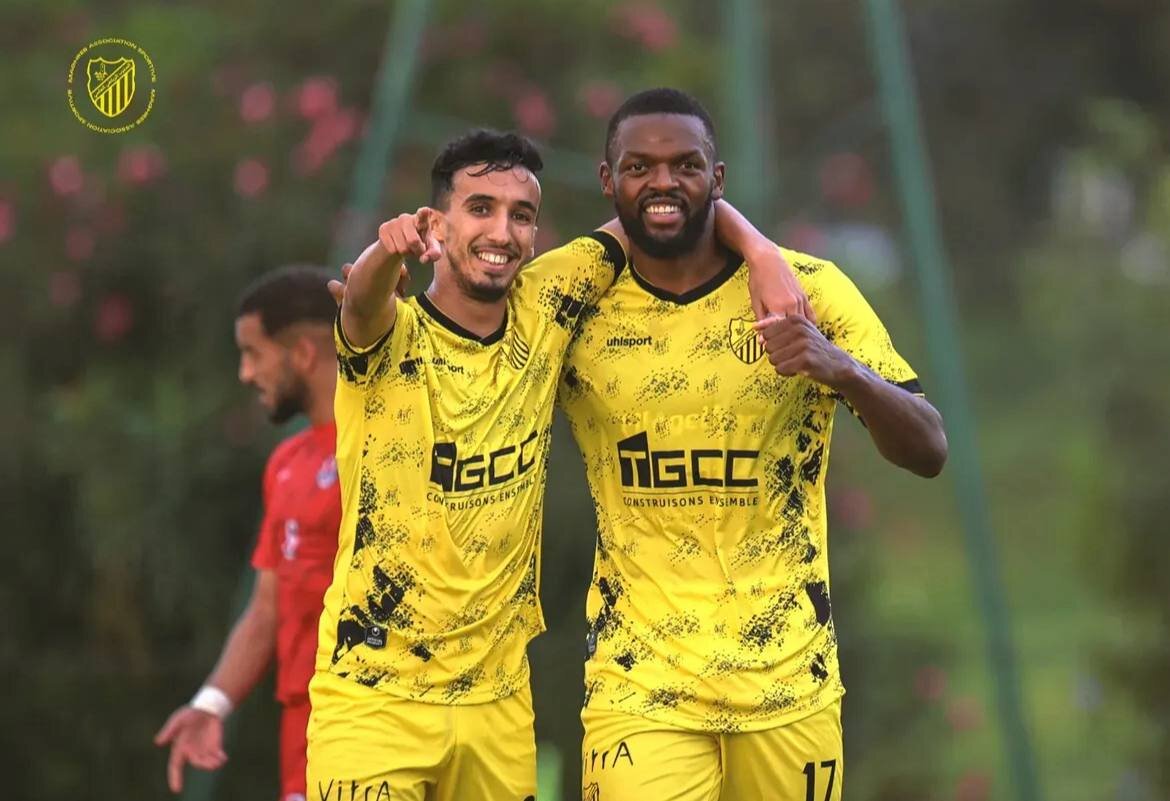 عکس | کوین یامگا بدون عینک بازی کرد و گل زد!