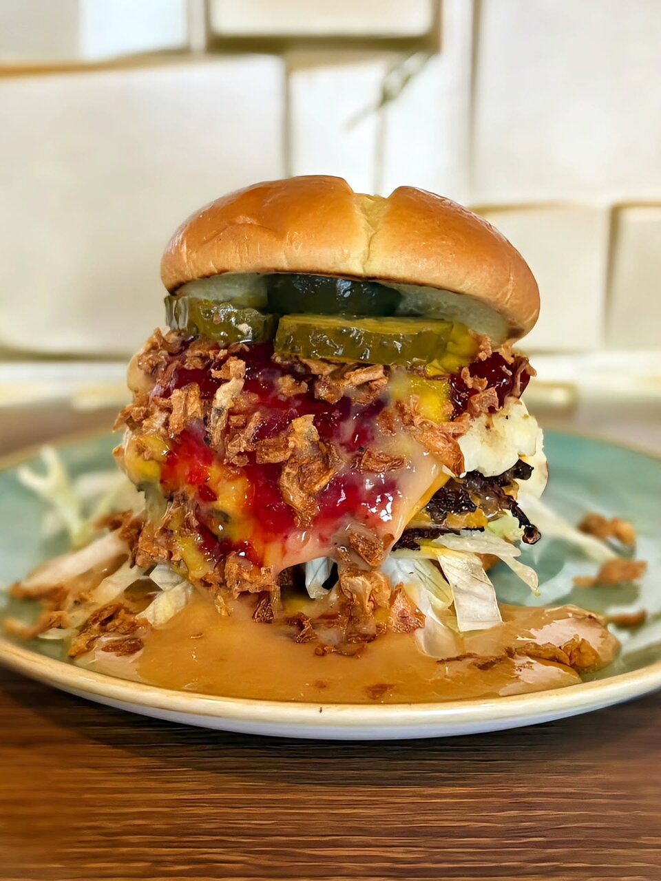 عکس | همبرگر موش سوئدی برای انتقام از بمب نقل‌وانتقالات!