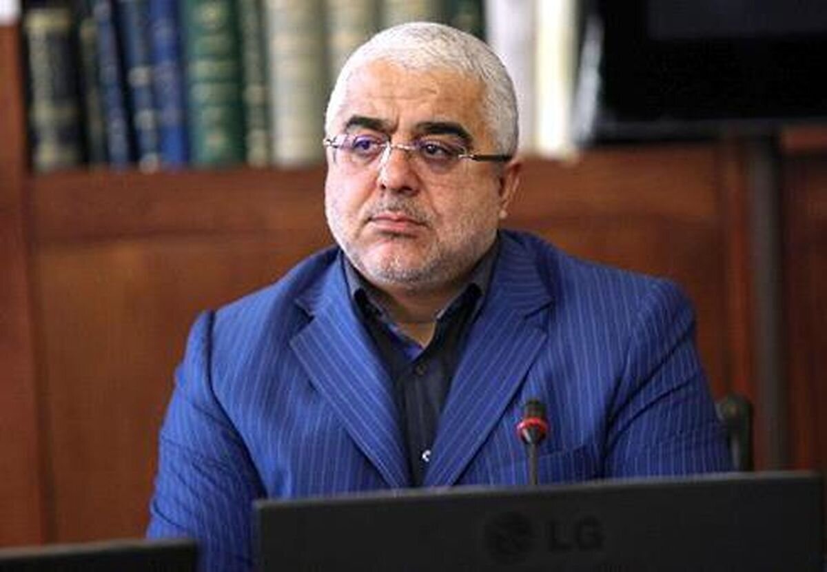 خشم کیهان از جمله پزشکیان درباره گرسنگی مردم/ جعفرزاده: پزشکیان با مردم صادق است/ امیری‌فر: وضع زندگی آقای شریعتمداری خوب است و از سفره مردم بی‌خبرند!