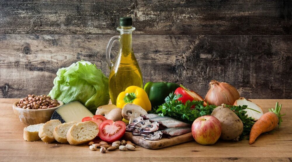 راهنمای تغذیه‌ی مغز در پاییز/ چه بخوریم که ذهن‌مان فعال بماند؟