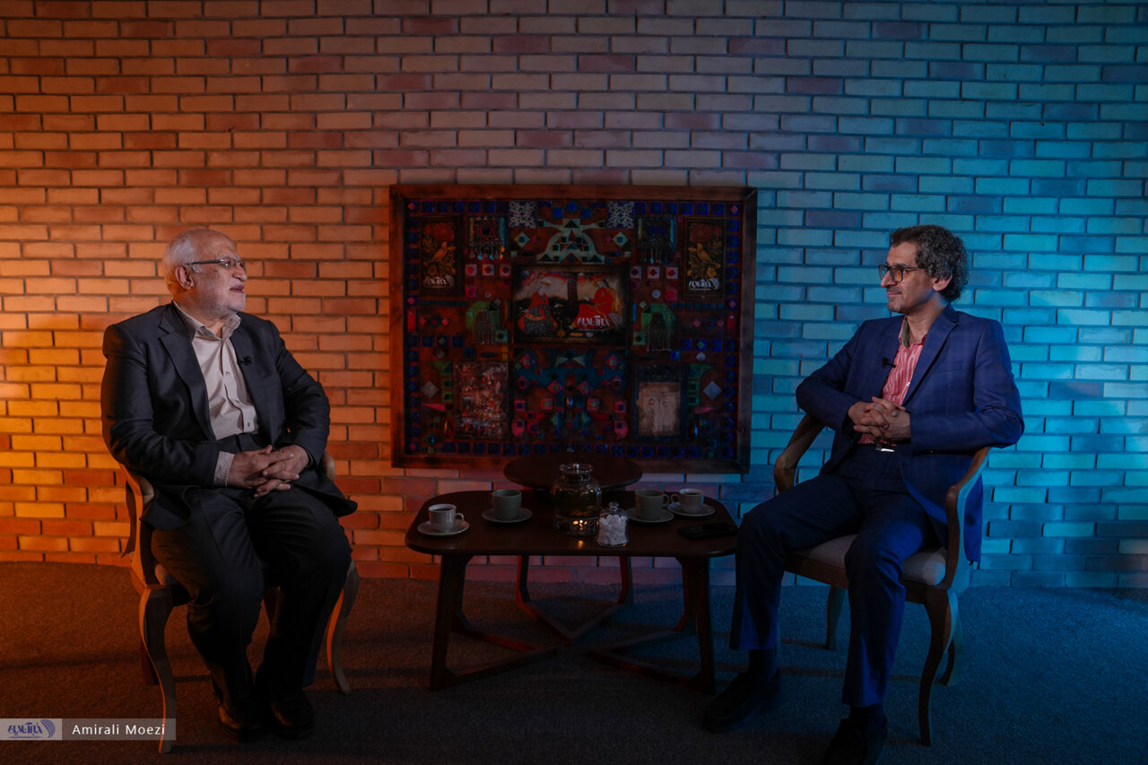 ناگفته‌های نفر دوم وزارت ارشاد/ از شب‌های شعر گوته تا اختلاف با وزیر آموزش و پرورش و همکاری با موشکی سپاه/ ماجرای دیدار رهبری با مدیران مطبوعات