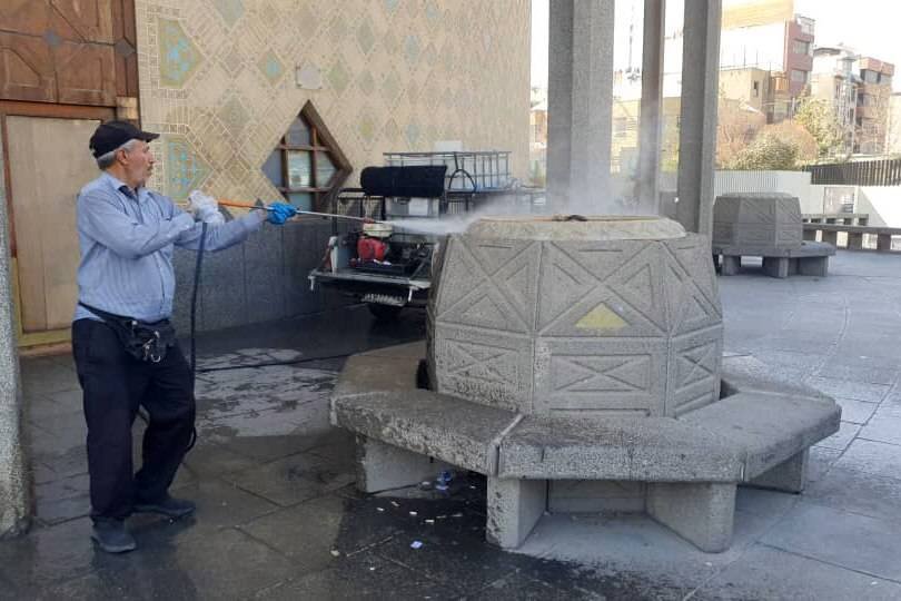 نظافت و شستشوی تئاتر شهر/ عکس