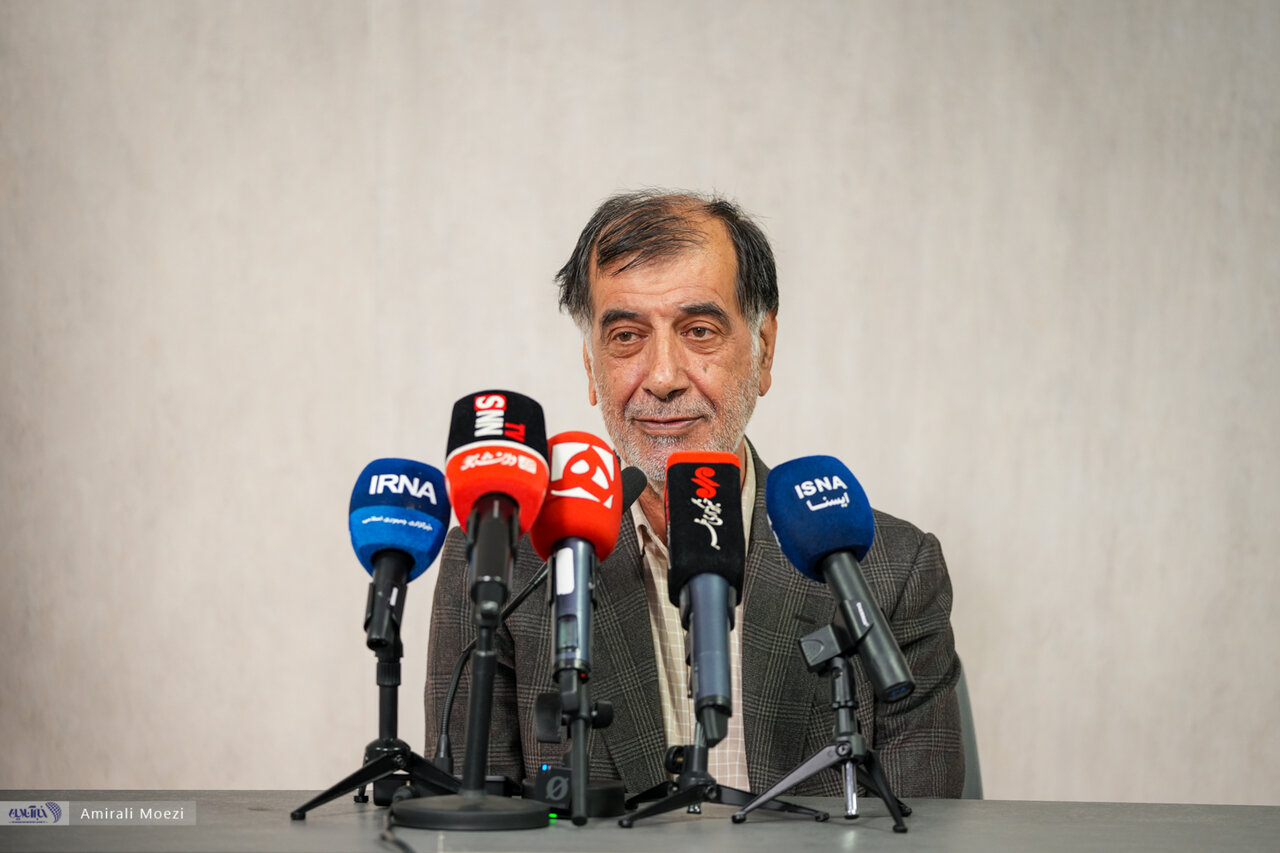 تندروها در بن بست تصمیمات نظام/ حمله به باهنر؛ آخرین پرده از نمایش «خالص‌سازی» در جریان تندرو