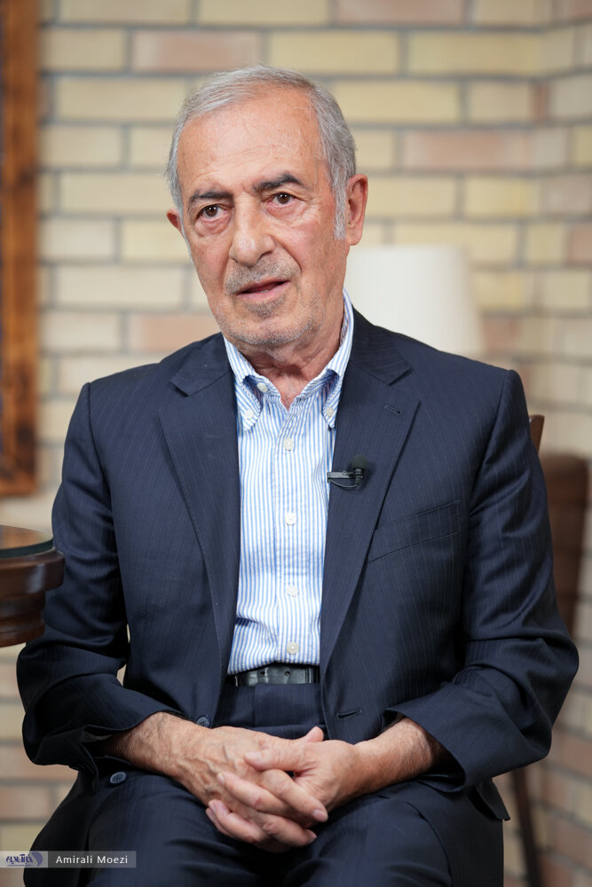 الویری: پزشکیان رئیسجمهور بدشانسی است/ حاکمیت شجاعت انجام اصلاحات ساختاری را ندارد/ جلیلی رئیس جمهور میشد، روزهای اول گرفتار جنگ می شدیم