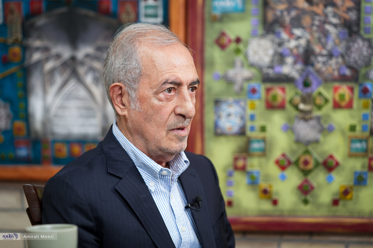 الویری: پزشکیان رئیسجمهور بدشانسی است/ حاکمیت شجاعت انجام اصلاحات ساختاری را ندارد/ جلیلی رئیس جمهور میشد، روزهای اول گرفتار جنگ می شدیم