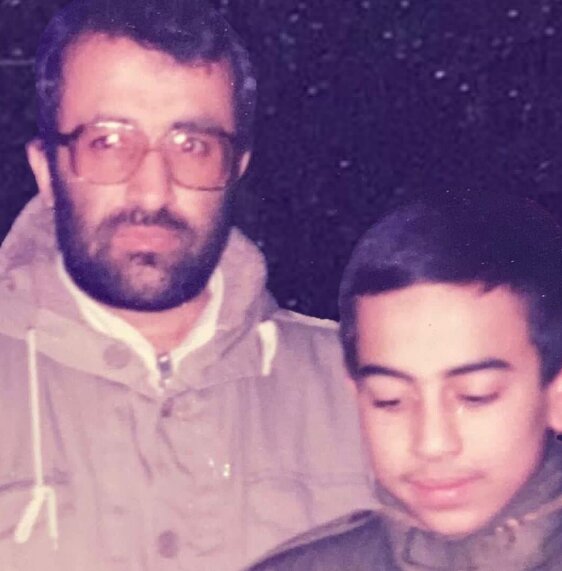 ناگفته‌های نفر دوم وزارت ارشاد/ از شب‌های شعر گوته تا اختلاف با وزیر آموزش و پرورش و همکاری با موشکی سپاه/ ماجرای دیدار رهبری با مدیران مطبوعات