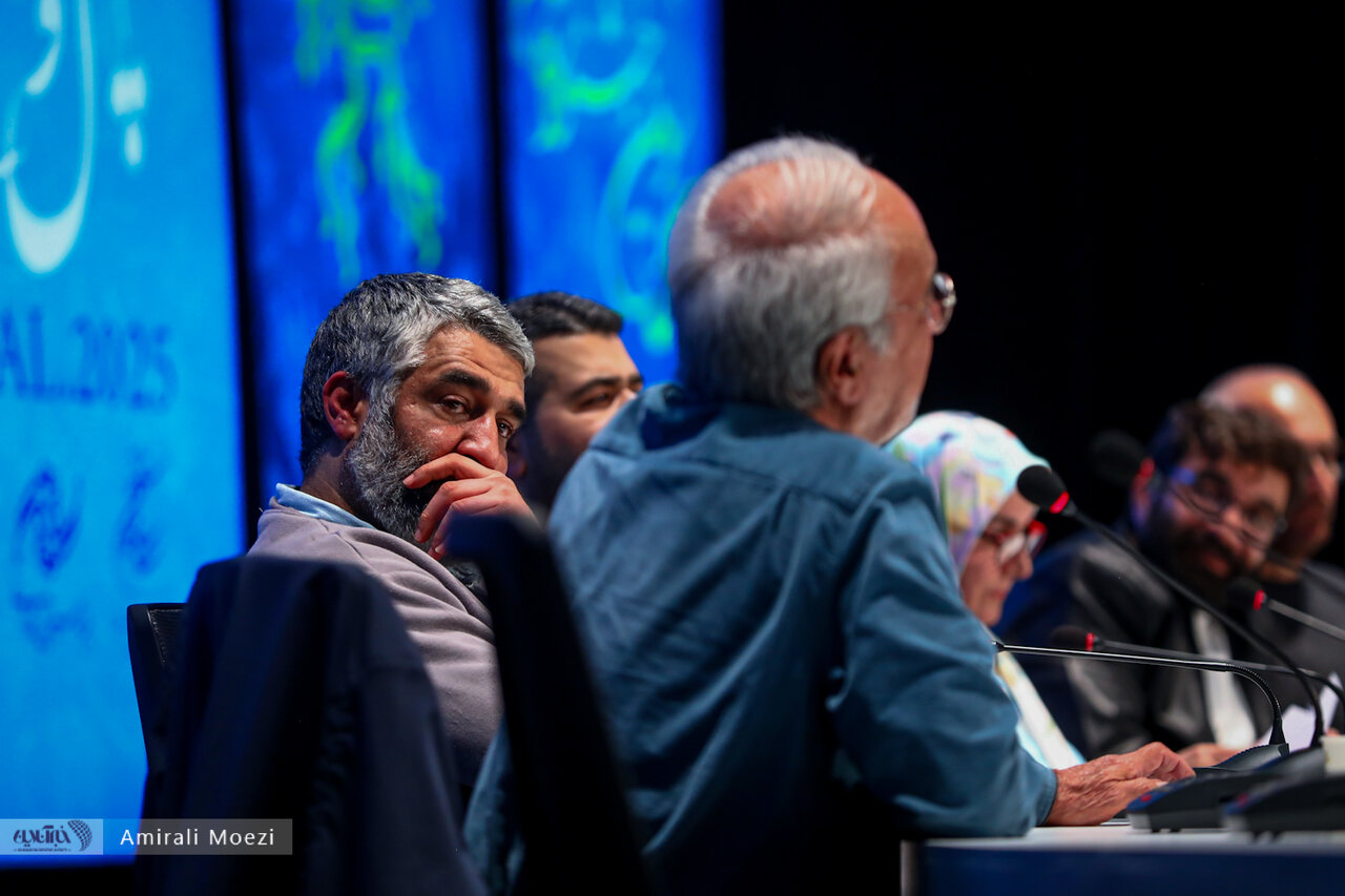 خانم‌ها با من هم عکس می‌گیرند چه برسد به پژمان/انتشار فیلم دختر شمخانی ناراحتم کرد