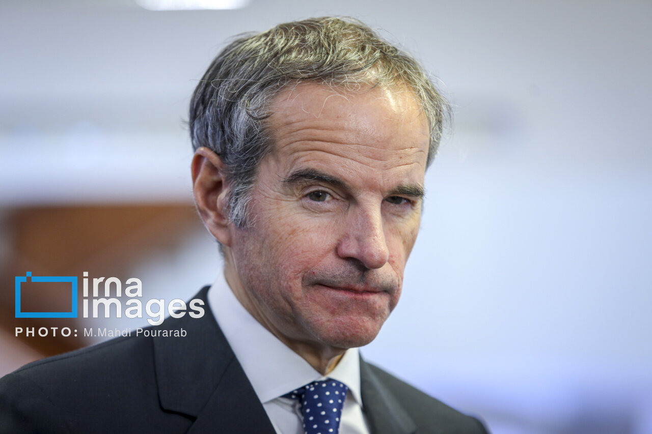 بازی با آتش: سیاستِ بازی پوتین در نیروگاه‌های اتمی اوکراین