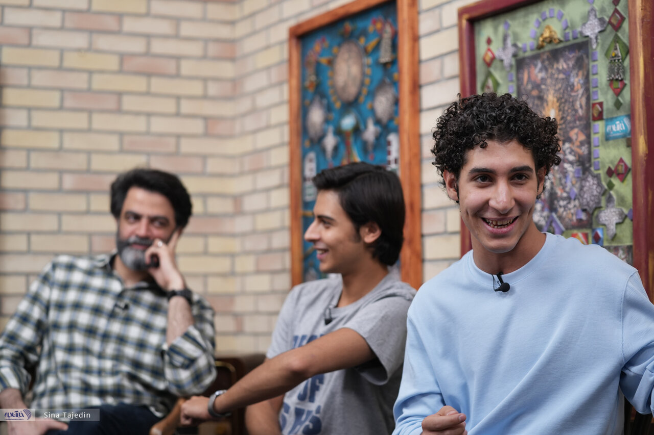 این که باید از «شهید» هم دفاع کرد، نشان از شکاف عظیم اجتماعی است/ قراری بر تغییر پایان فیلم نبود/ معرفی چهار بازیگر به سینمای نوجوان با «بچه مردم»