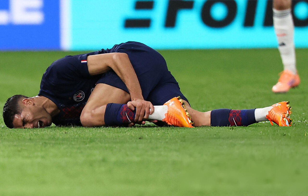 تصاویر بدترین حادثه هفته چهارم لیگ قهرمانان اروپا؛ اشرف تا آستانه غش رفت!