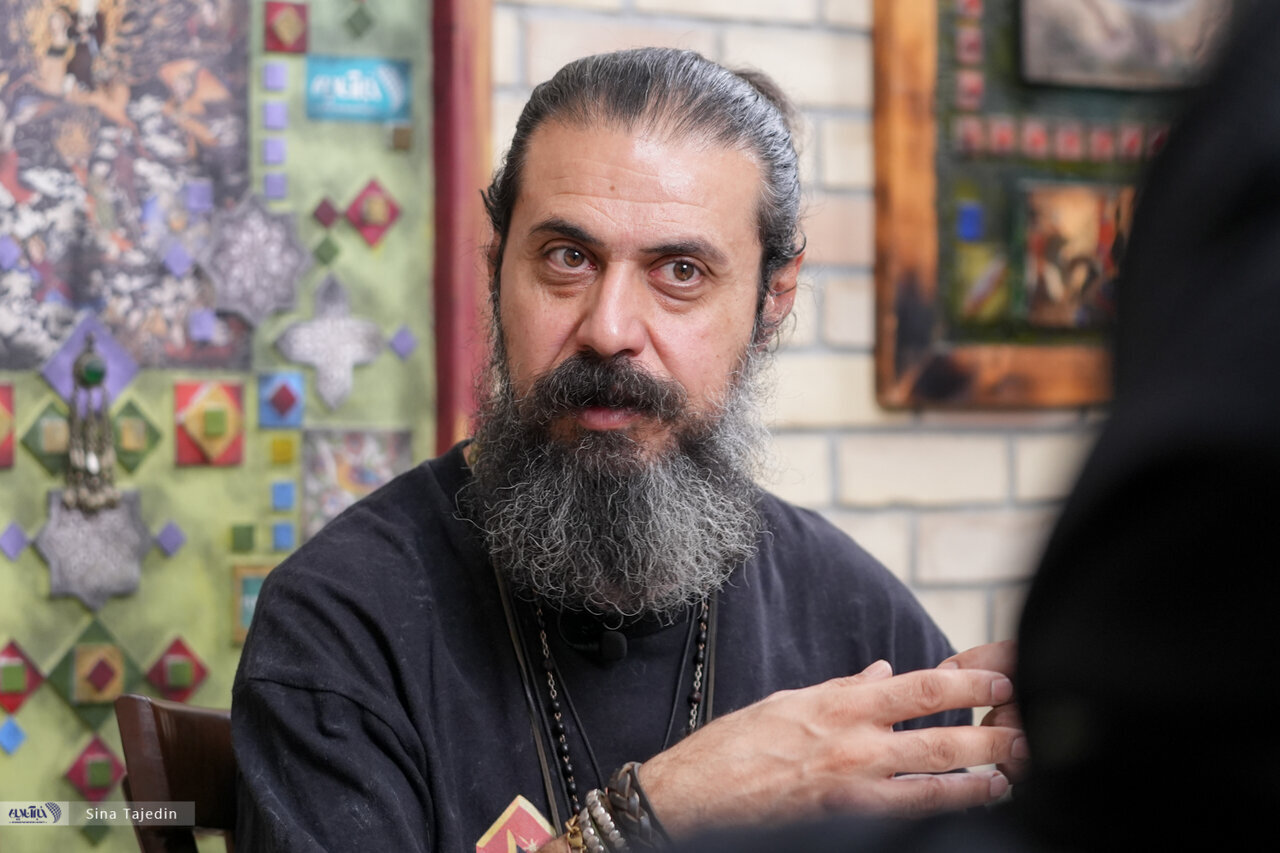 آیا ناصر تقوایی از نویسندگان چپ بود؟