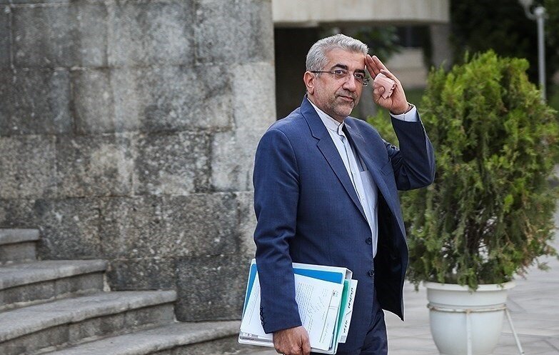 وزیر اسبق نیرو: بحران آب، مسئله‌ای «سهل و ممتنع»/ انتقال آب و شیرین‌سازی، جای اصلاح الگوی کشت را نمی‌گیرد/ بستن شیر آب و تغییر سردوش کافی نیست