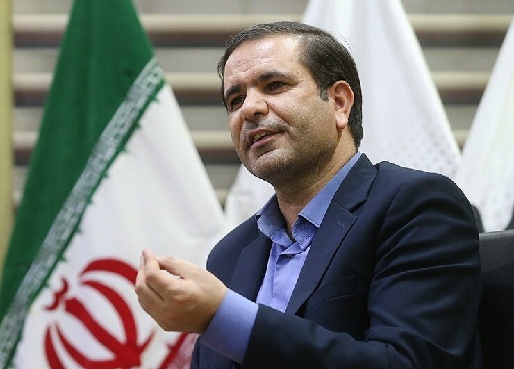 نقدی بر سیاست جدید سوختی؛ معیار باید آلایندگی باشد نه سال ساخت خودرو/ بنزین گران برای خودروهای پاک، ارزان برای آلاینده‌ها!