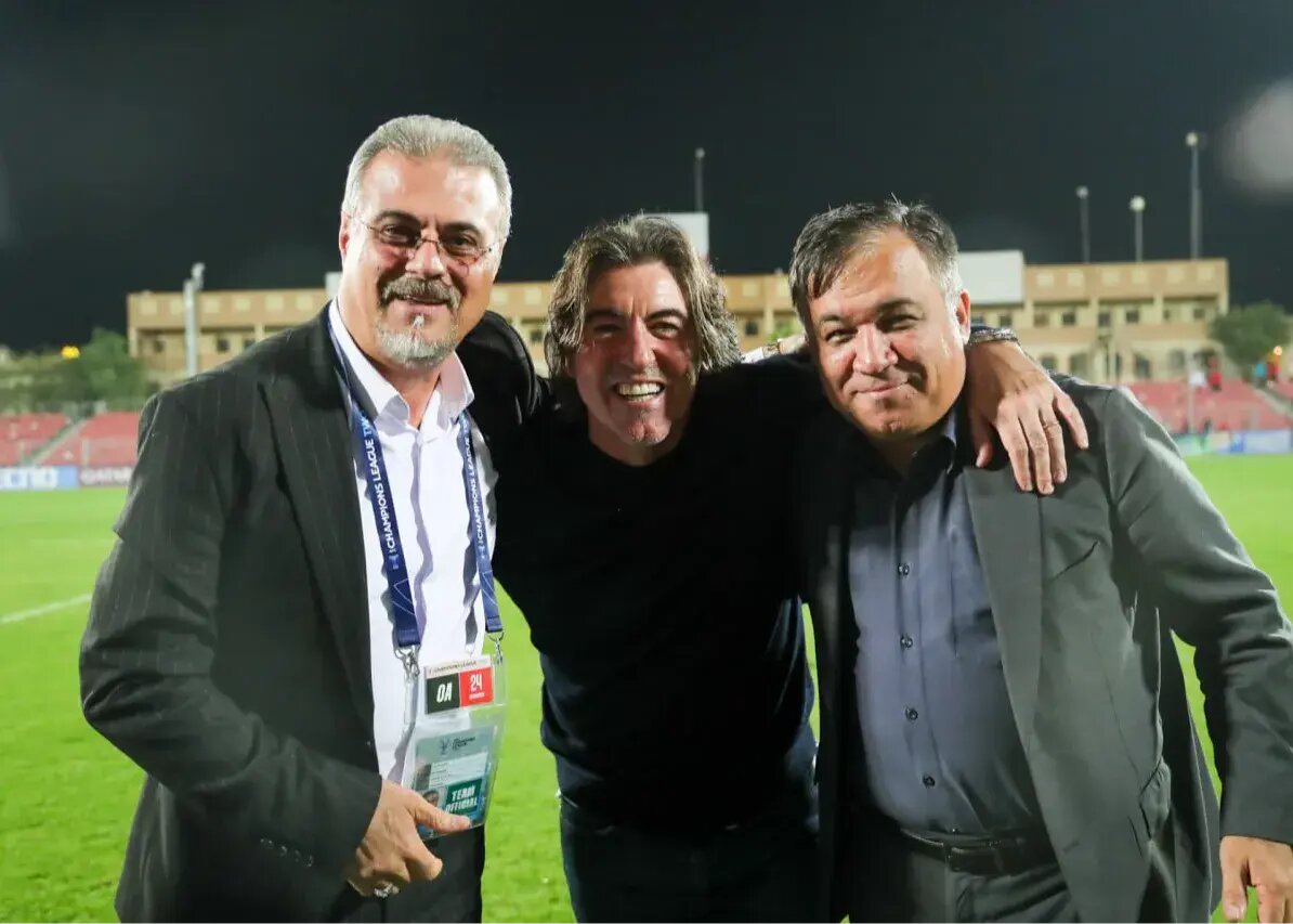 ساپینتو روی لبه تیغ