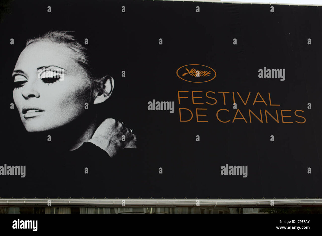 از اعتراض نصیریان تا سنت جهانی کن/پوستر، آینه سینما: چرا چهره بازیگران جهانی بر پوسترهای جشنواره‌ها مهم است