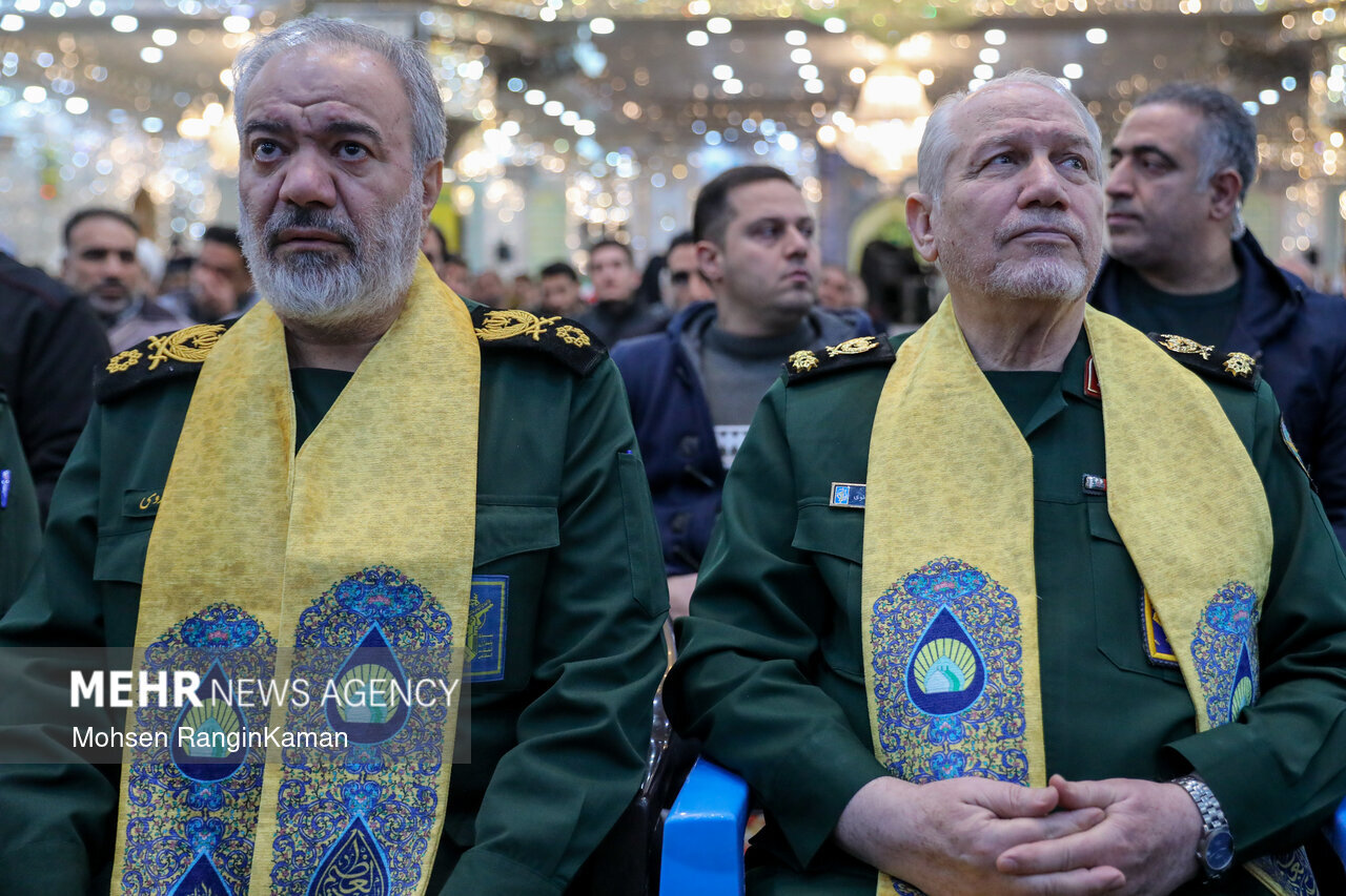 تصاویری از دختر شهید سلامی بر مزار پدرش/ سردار فدوی هم بود