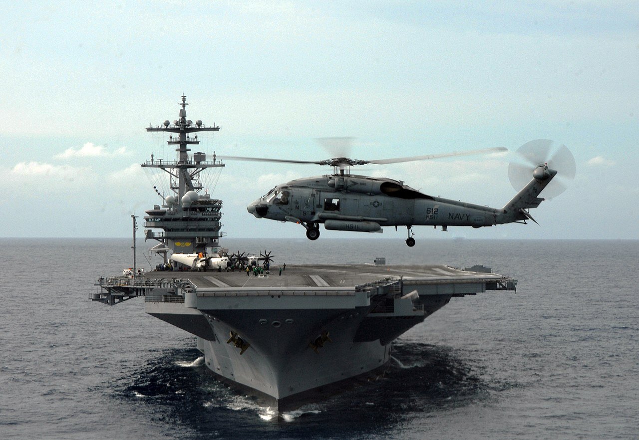 درباره آخرین ناو هواپیمابر آمریکا / درون ناو «جورج اچ. دبلیو. بوش» چه خبر است؟