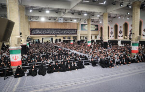 تصاویری از برگزاری مراسم عزاداری اربعین در بیت رهبری/ مداح مراسم چه کسی بود؟