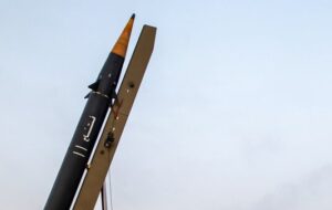 فرماندهان صنعت موشکی سپاه در چین/ سفری سرنوشت ساز برای توان موشکی ایران + تصویر