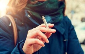 افزایش نگرانکننده مصرف سیگار در میان زنان و مردان ایرانی افزایش نگرانکننده مصرف سیگار در میان زنان و مردان ایرانی