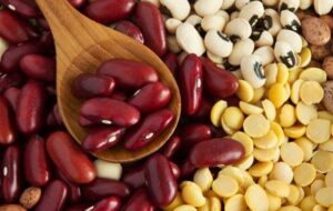 لوبیا قرمز طلا شد! / رشد شدید قیمت حبوبات در نیمه مهر ۱۴۰۴ + جدول قیمت