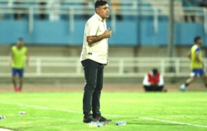 خلیفه‌اصل: با وجود کمبود بازیکن به جوانان اعتماد کرده‌ایم / استقلال خوزستان سه سهمیه آزاد دارد