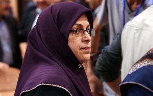 دفاع آذرمنصوری از استاندار مازندران؛ اصرار بر ‎پوشش اجباری نه‌تنها هیچ مشکلی را حل نکرده، بلکه خودش به نماد نارضایتی تبدیل شده است