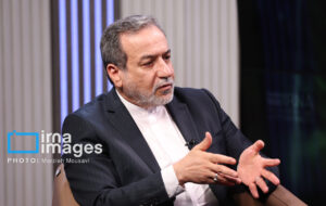 عراقچی: حصول اطمینان از عدم تغییر ژئوپلیتیک منطقه، محور رایزنی پزشکیان در ایروان/ما با یک موضوع حساس مواجهیم و آن بحث اتصال نخجوان به سرزمین باکو است