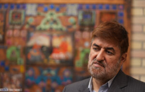 واکنش انتقادی علی مطهری به اظهارات پزشکیان درباره حجاب و عفاف