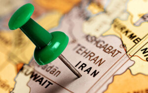 بدون تصمیمات سخت، خروج از بحران ممکن نیست/ شقاقی: در آستانه افتادن در «تله فقر» هستیم