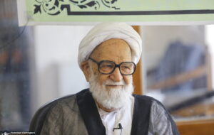 آیت الله مسعودی خمینی: آقای خاتمی واقعاً آدم به‌دردبخوری بود و کار به‌دردبخوری کرد/ خیلی از مردم هنوز هم دولت ایشان را یکی از بهترین دولت‌ها می دانند