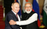 اظهار شعف مودی از گفتگوی ۵۰ دقیقه‌ای در خودرو با پوتین؛ما ستون حیاتی ثبات جهان هستیم/عکس