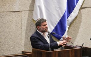 اسموتریچ: رئیس ستاد ارتش اسرائیل جایگاه خود را بداند