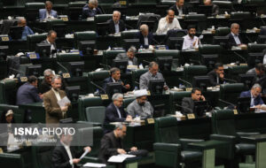 درخواست یک نماینده مجلس از پزشکیان و سران دو قوه درباره قانون حجاب/ آریالای پزشکیان؛ نباید اجازه دهید ناموس ما اینگونه در کشور وارد عرصه تبرج شود درخواست یک نماینده مجلس از پزشکیان و سران دو قوه درباره قانون حجاب/ آریالای پزشکیان؛ نباید اجازه دهید ناموس ما اینگونه در کشور وارد عرصه تبرج شود