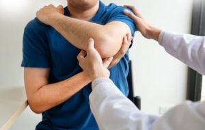 بیماری‌ای که میلیون‌ها سالمند را ناتوان می‌کند