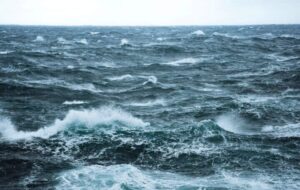 در ساحل مازندران شنا کردن ممنوع!