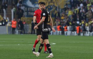 دلیل غیبت ناگهانی علی کریمی در ترکیب کایسری‌اسپور