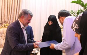 دیدار اعضای حزب موتلفه با خانواده شهید شادمانی/ از روایت دبیرکل موتلفه از درخواست سردار شادمانی تا خاطره احسان شادمانی از خوابی که درباره پدرش دیدند