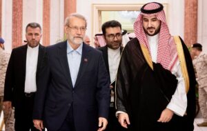 دیدار و گفتگوی علی لاریجانی با خالد بن‌سلمان آل‌سعود/ علت تشکر وزیر دفاع عربستان از دبیر شورای عالی امنیت ملی ایران چه بود؟