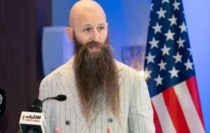 ریش دیپلمات آمریکایی جنجال‌ساز شد