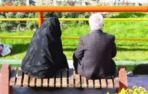 سالمندان کشور بیشتر زن هستند یا مرد؟ سالمندان کشور بیشتر زن هستند یا مرد؟