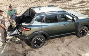 شاسی‌بلند مشهور رنو در ایران، وانت شد/ عکس