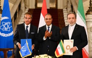 توئیت عجیب رائفی پور پس از امضای توافق نامه بین ایران و آژانس توئیت عجیب رائفی پور پس از امضای توافق نامه بین ایران و آژانس