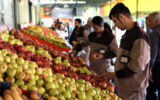 علت جهش قیمت میوه و سبزیجات در شهریور/ از اخراج کارگران افغان تا سرمازدگی و قطعی برق
