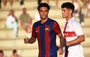 عکس | رونمایی از تیم جدید پسر رونالدینیو عکس | رونمایی از تیم جدید پسر رونالدینیو