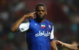 عکس | کوین یامگا بدون عینک بازی کرد و گل زد!