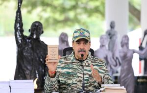 مادرو به ترامپ هشدار داد: اگر به ونزوئلا تعرض شود پاسخ مسلحانه خواهیم داد مادرو به ترامپ هشدار داد: اگر به ونزوئلا تعرض شود پاسخ مسلحانه خواهیم داد