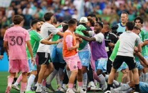 مسی یارانش هم فینال را باختند هم اخلاق را!